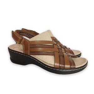 8.5N 8.5 NARROW Clarks Lexi Carmen Strappy Brown Woven Leather Sandals NEW